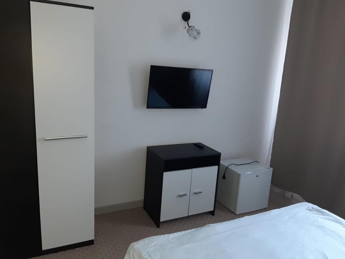 Casablanca Hostel Craiova Ngoại thất bức ảnh