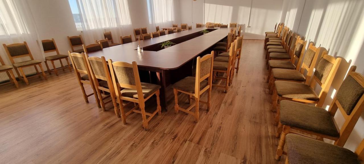 Casablanca Hostel Craiova Ngoại thất bức ảnh